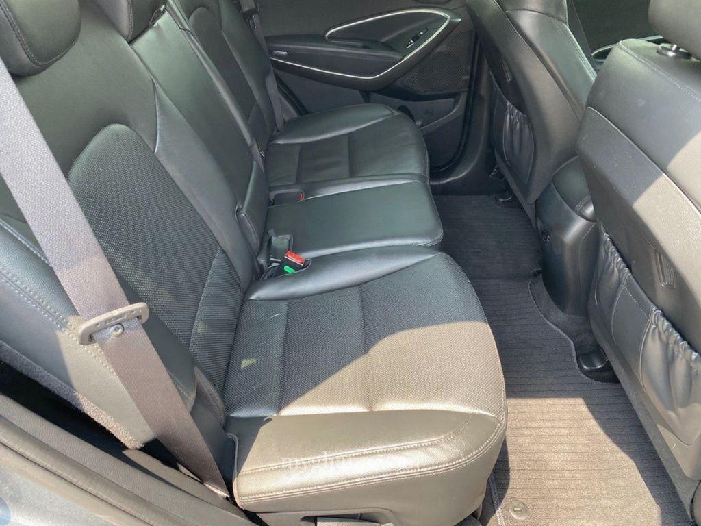 Hyundai SantaFe 2.0D Diesel Automatic SUV – Clean & Well Maintained (2018)