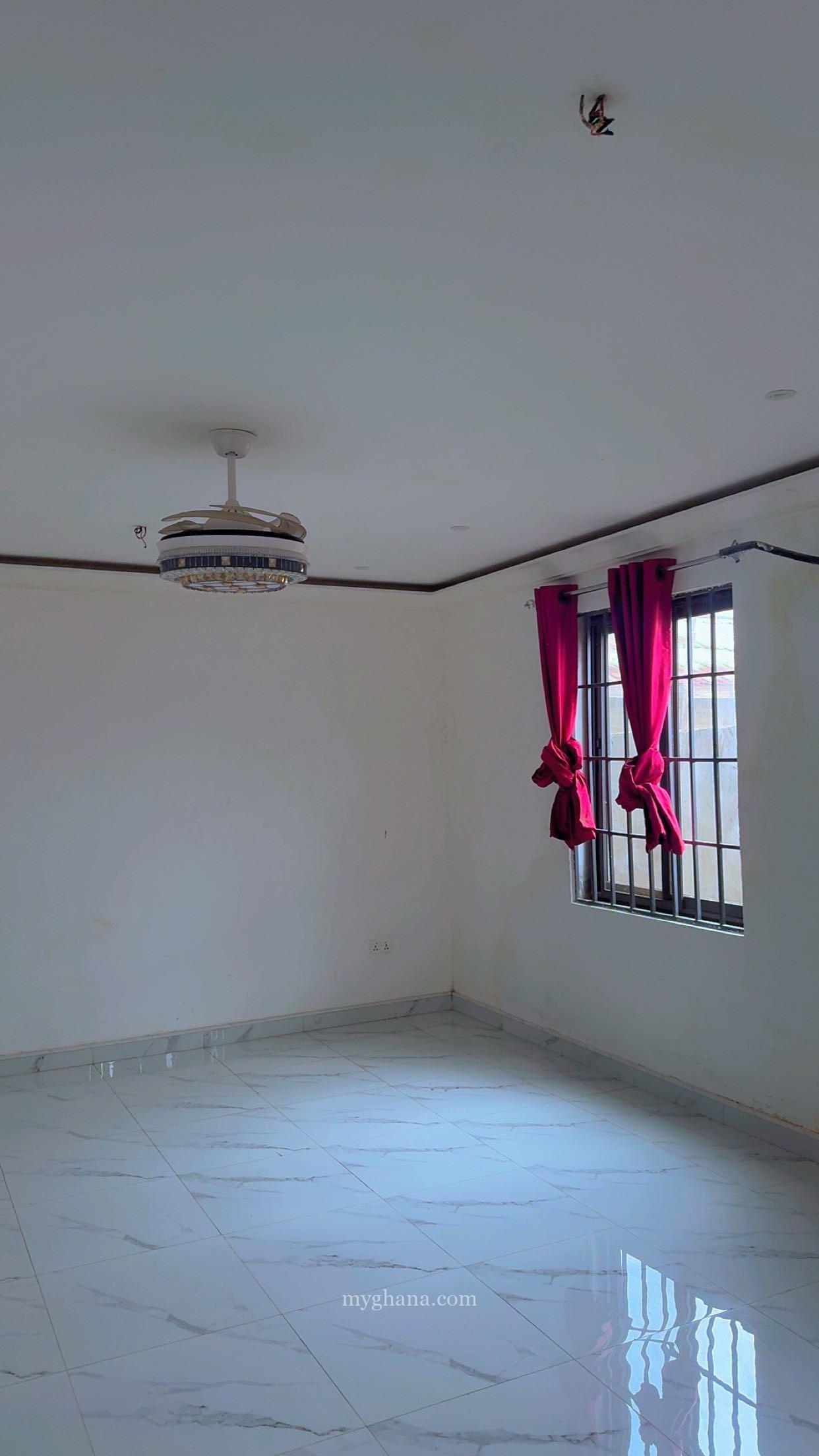 Furnished 8bdrm house in Asamoa’s property , Tetegu for sale