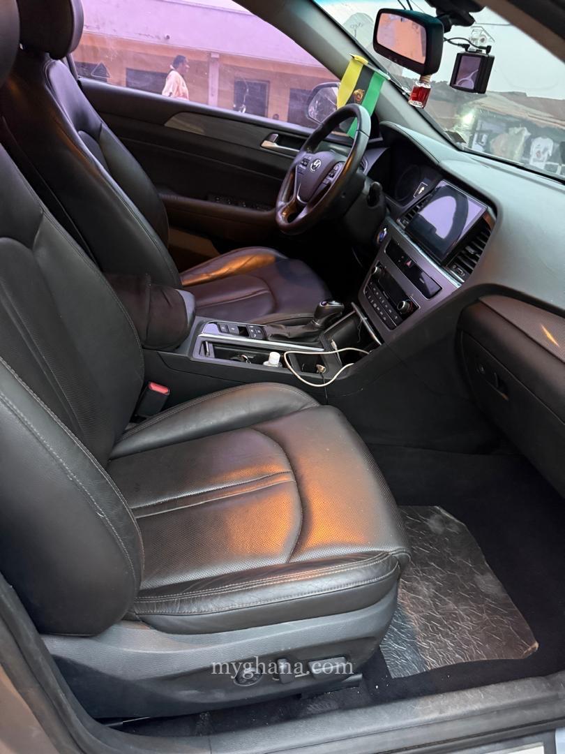 2016 Hyundai LF Sonata Hybrid S/KEY