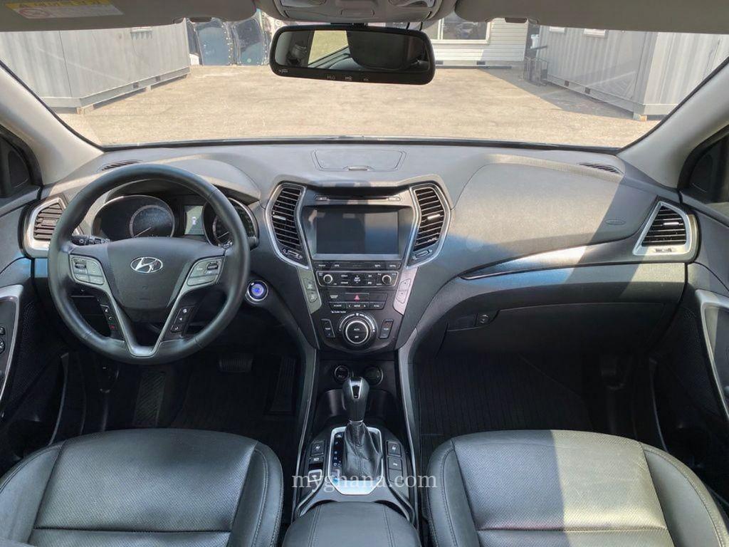 Hyundai SantaFe 2.0D Diesel Automatic SUV – Clean & Well Maintained (2018)