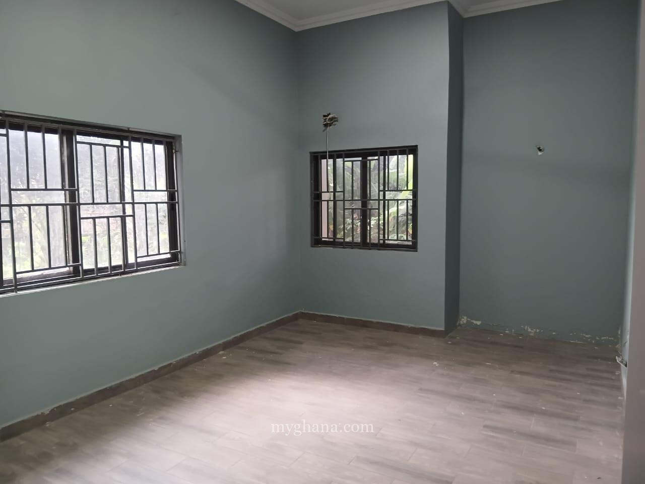 5 bedroom house to let at Kumasi Kwadaso near Christian University College