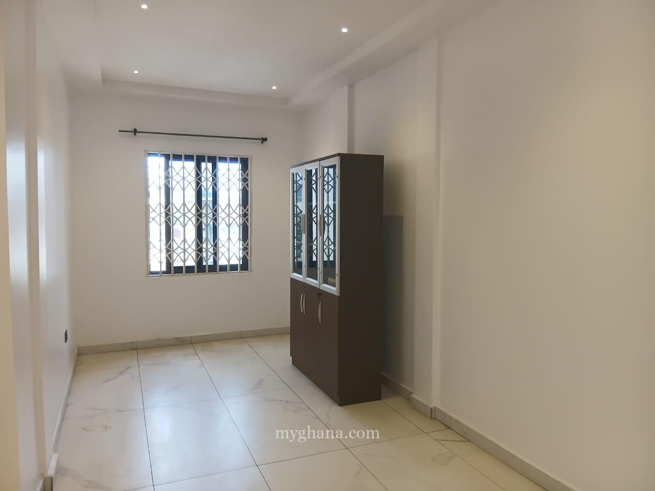 Executive four bedroom house for rent at East Legon, American House, Accra