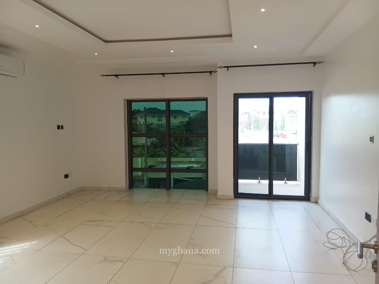 Executive four bedroom house for rent at East Legon, American House, Accra