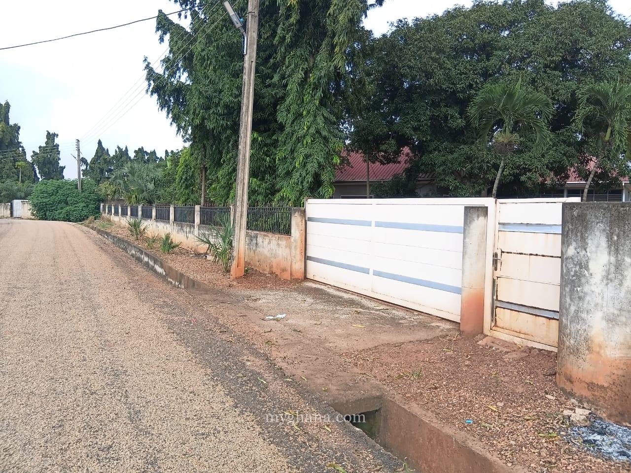 5 bedroom house to let at Kumasi Kwadaso near Christian University College