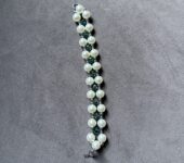 Emerald green and pearl bracelet