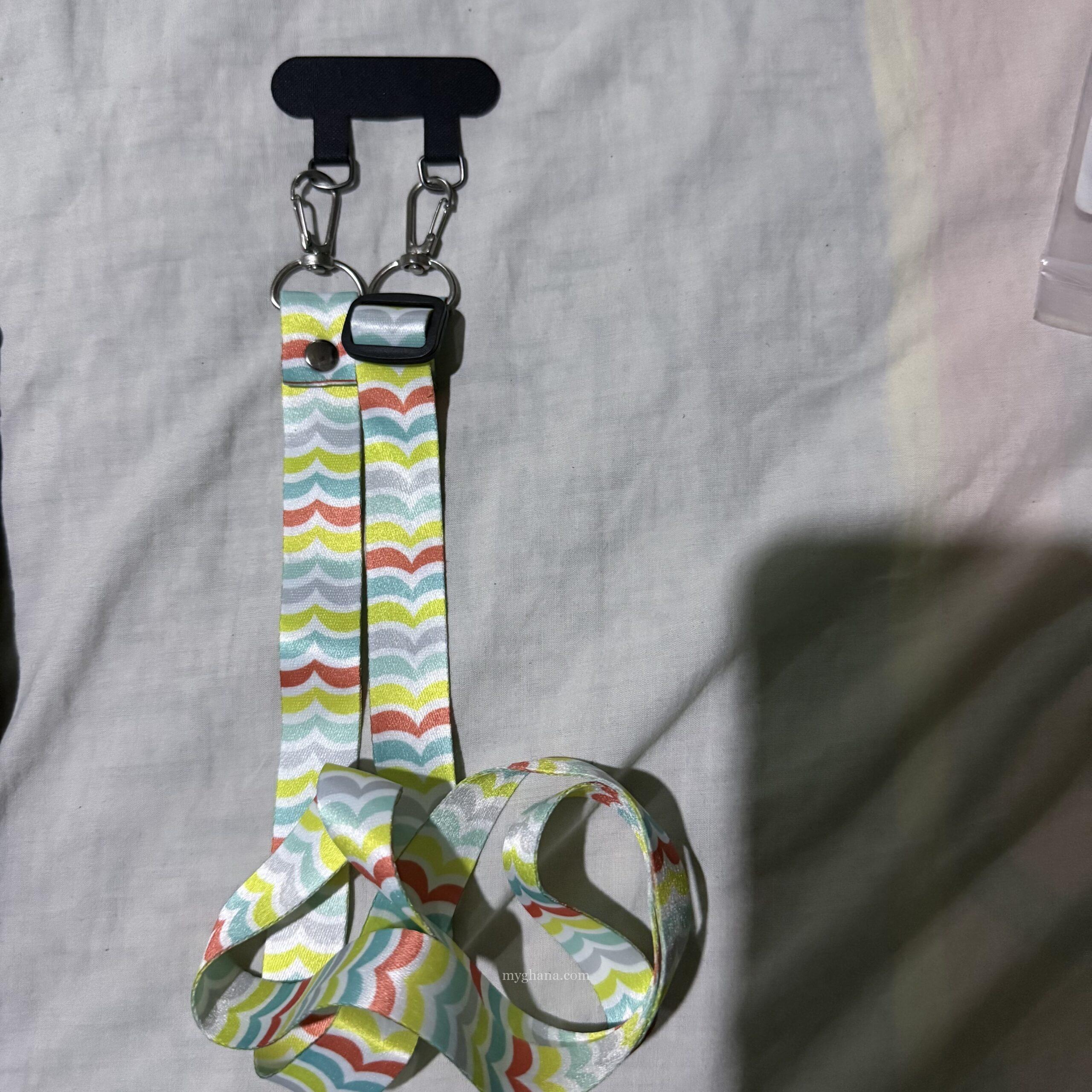 Double head crossbody phone lanyard