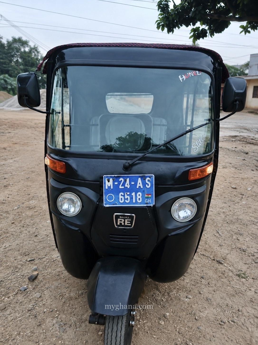 Neat Bajaj Re 2024