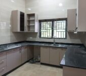 5 bedroom house to let at Kumasi Kwadaso near Christian University College