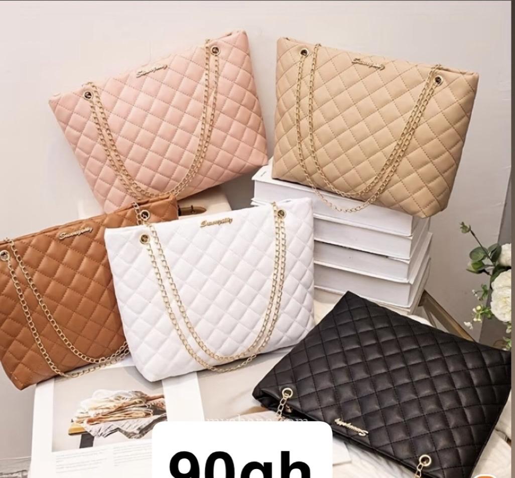 Love a bag you see? You can now preorder it through Bag Mood. ✨ Please note