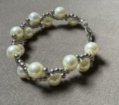 Handmade beaded Pearl bracelet