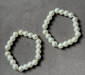 Pearl beaded bracelet