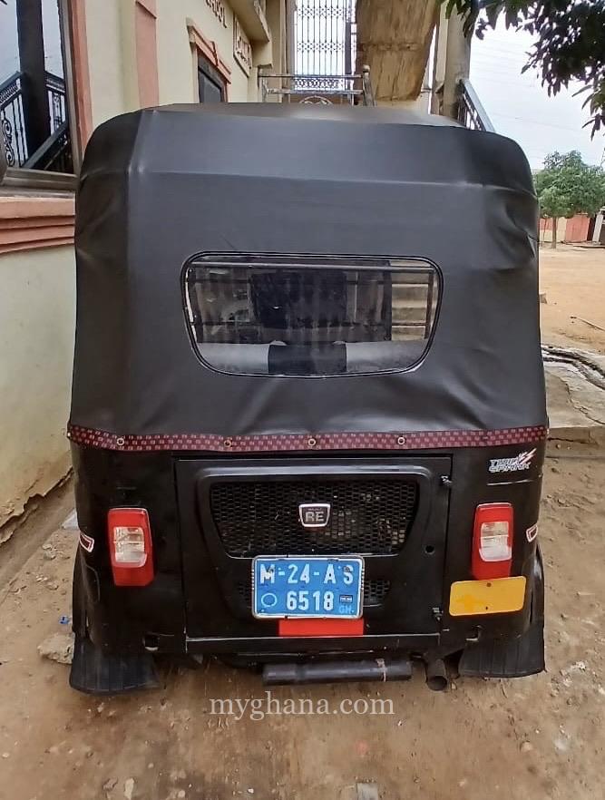 Neat Bajaj Re 2024