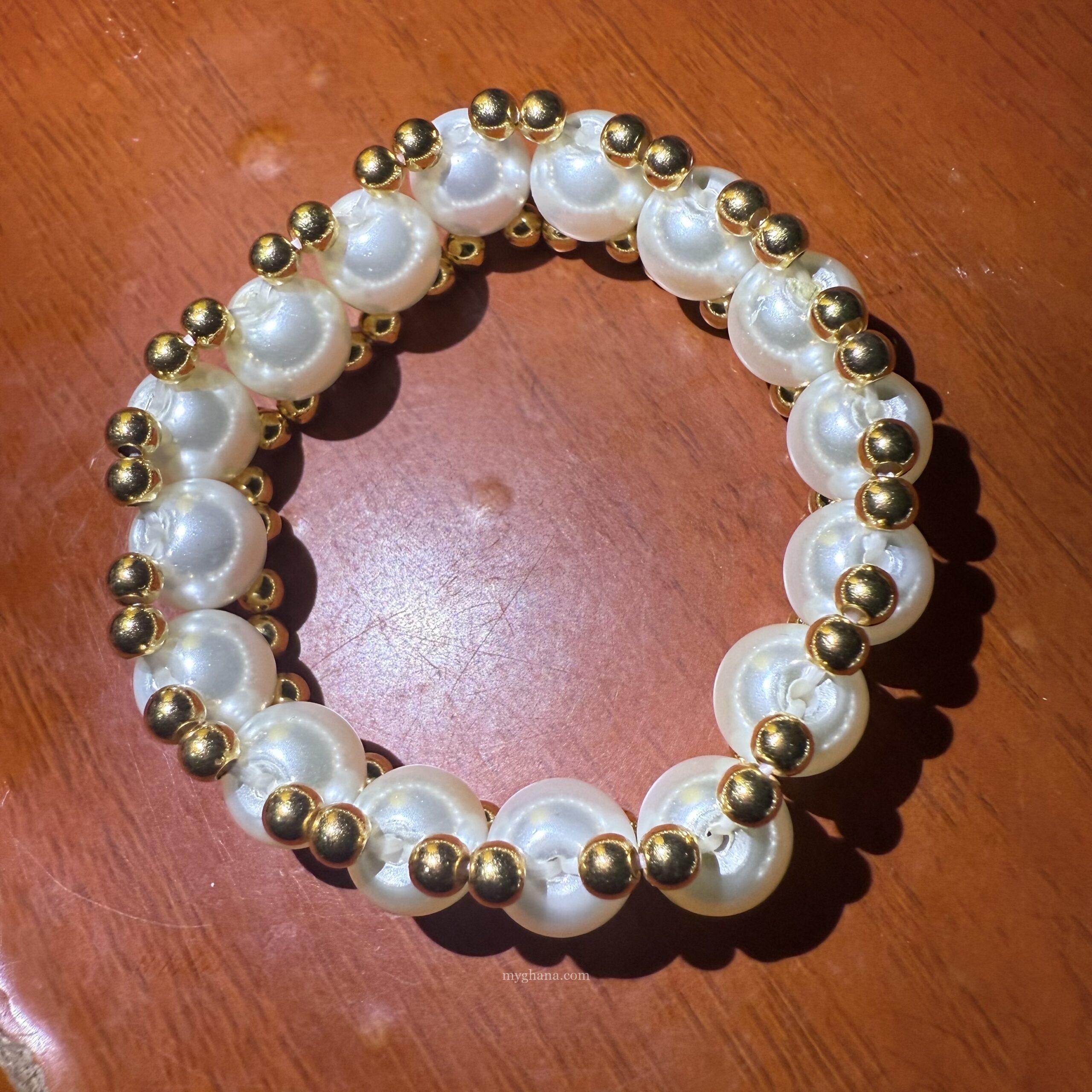 Stretchable Pearl bracelet