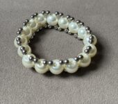 Stretchable Pearl bracelet