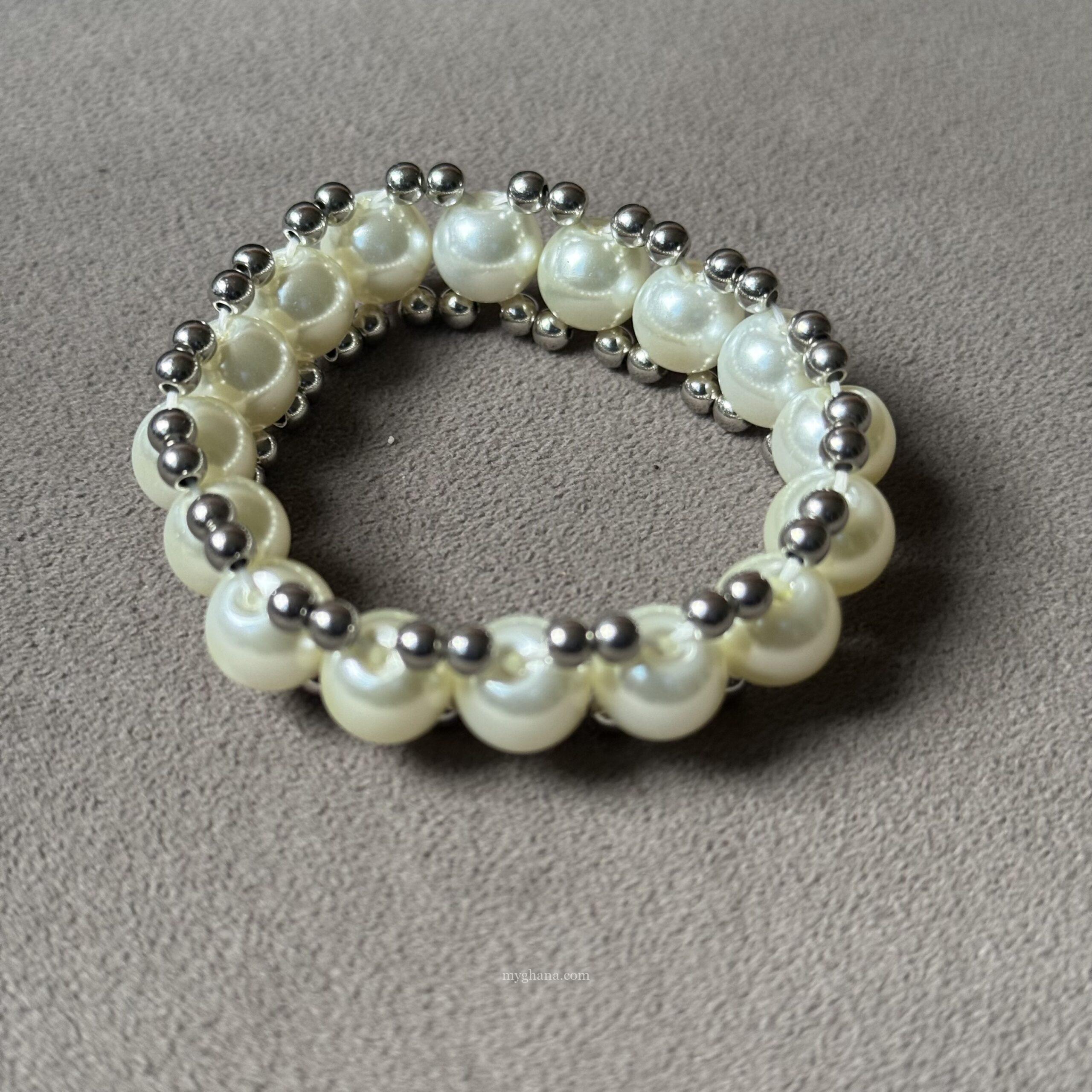 Stretchable Pearl bracelet