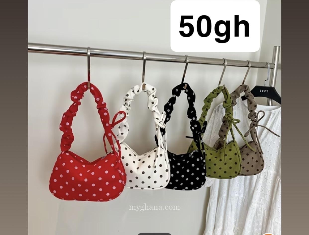 Love a bag you see? You can now preorder it through Bag Mood. ✨ Please note