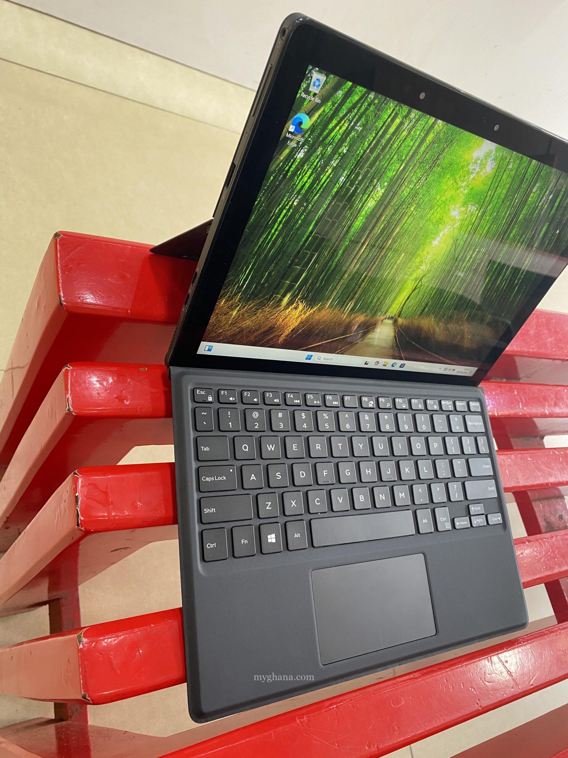 Dell Latitude 5290 2-in-1 i5 8th Gen, 256gig SSD , 8gig Ram..