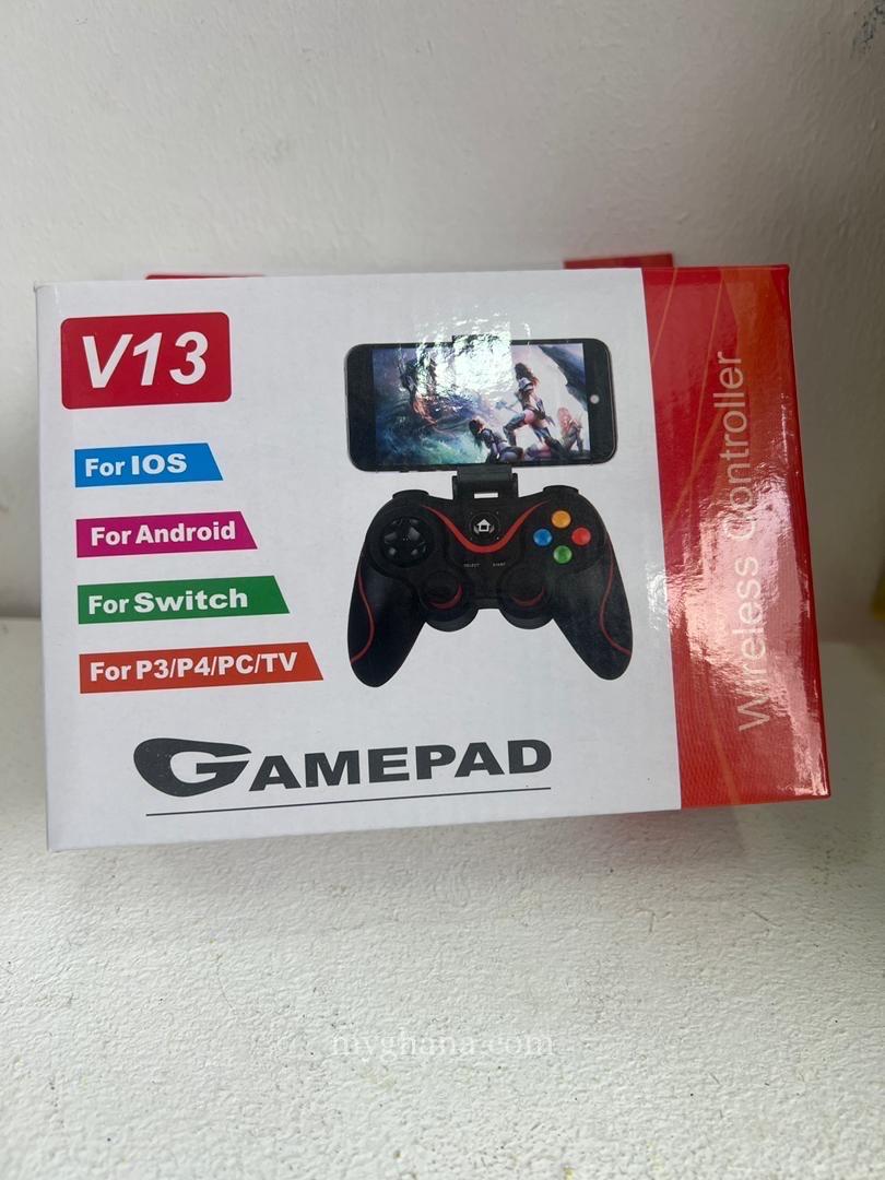 V13 GAMEPAD WIRELESS CONTROLLER