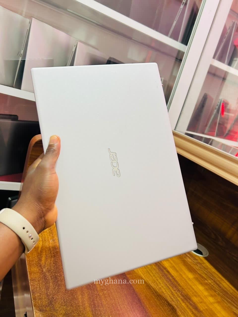 Acer Aspire A315-58 | core i3 | 512ssd | 8gb ram | 11th generation
