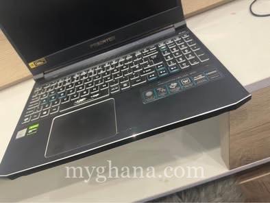 Acer Predator Helios 300 – 10th Gen i7 (8‑Core), GTX 1660 Ti, 16GB RAM, 1TB