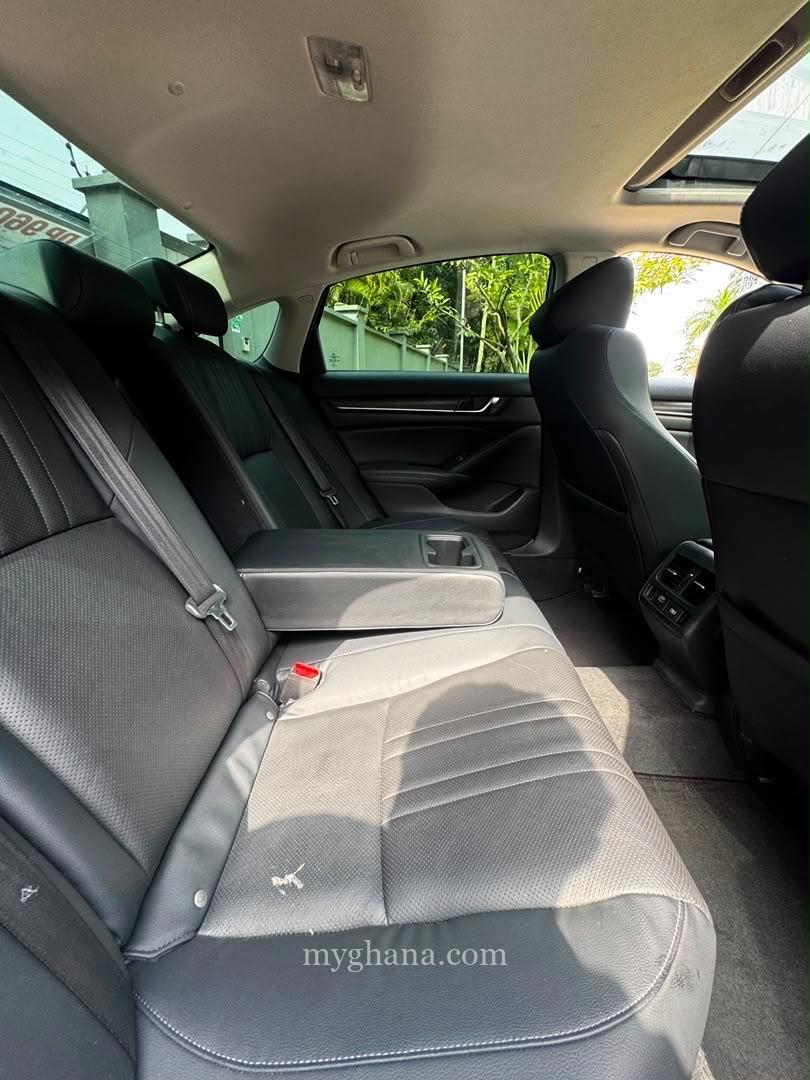 *HONDA ACCORD TOURING* 2018 Model⚡