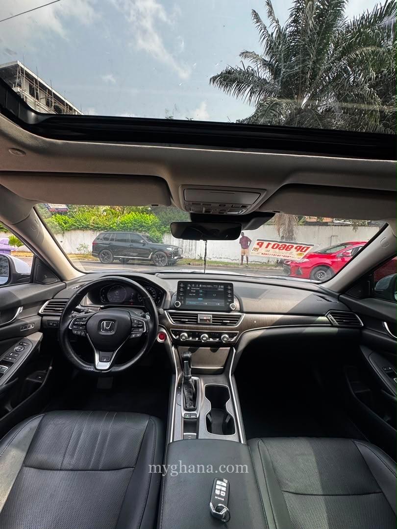 *HONDA ACCORD TOURING* 2018 Model⚡