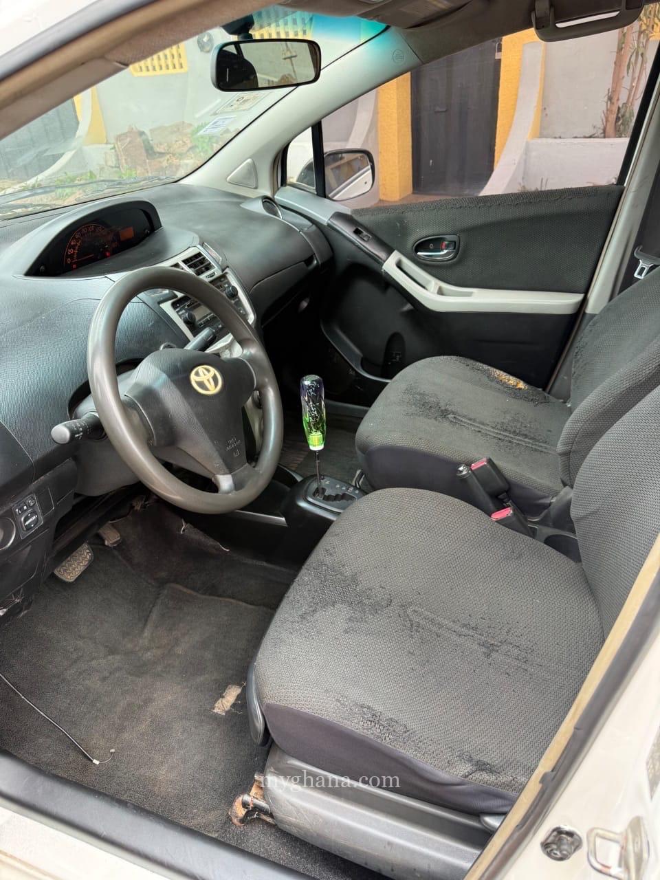 2010 TOYOTA VITZ