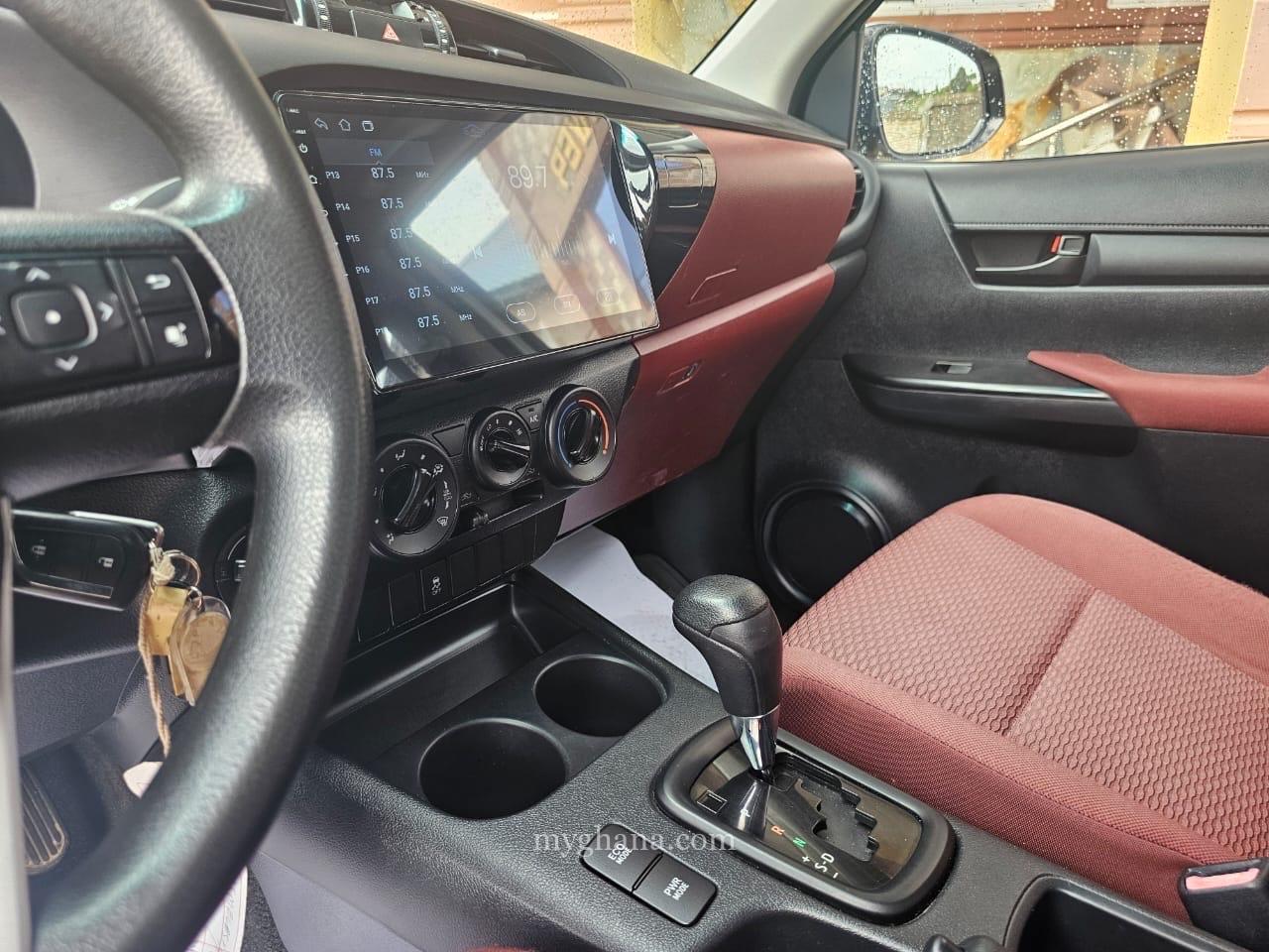 *TOYOTA HILUX* 2019 Model