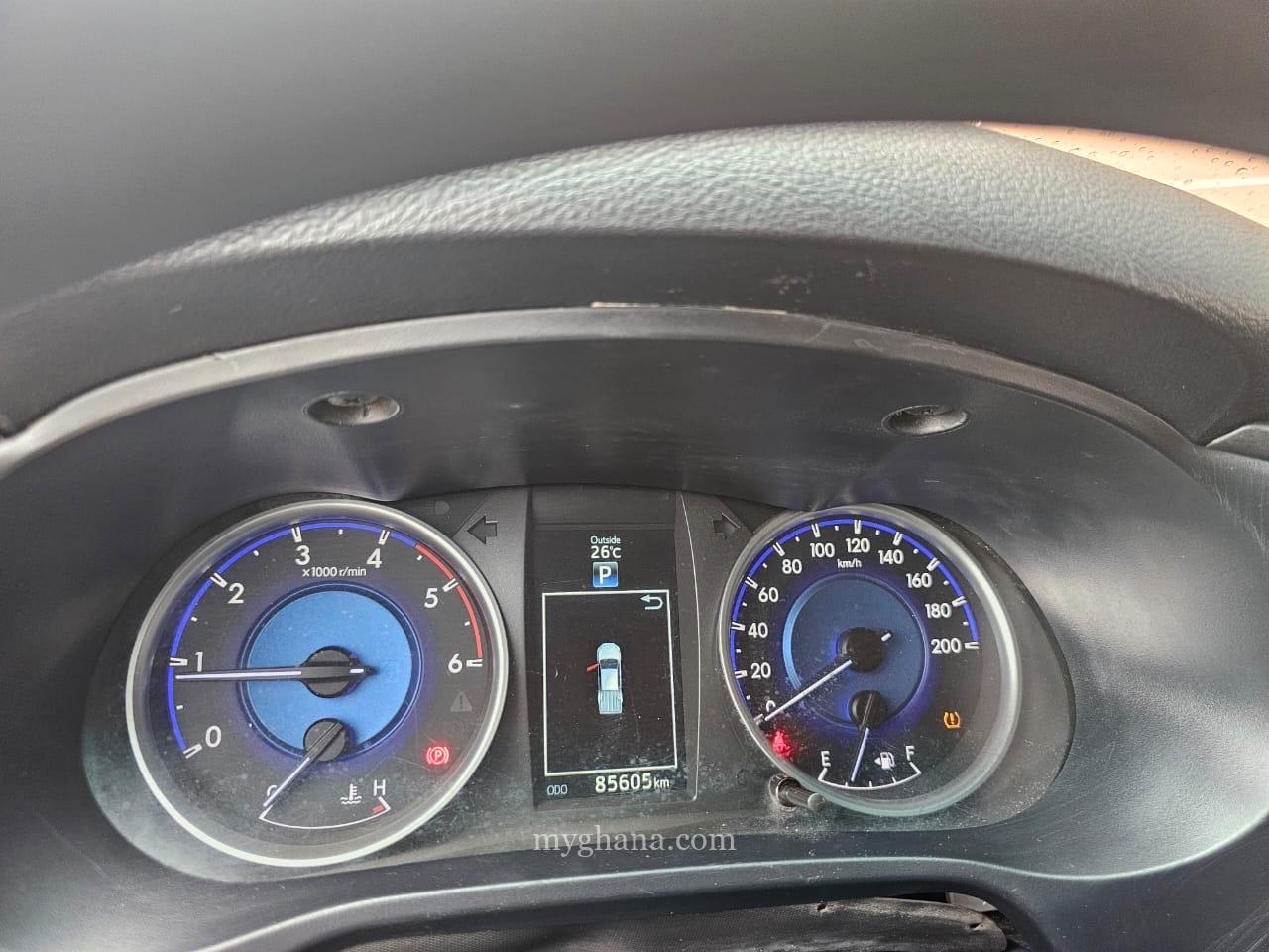 *TOYOTA HILUX* 2019 Model