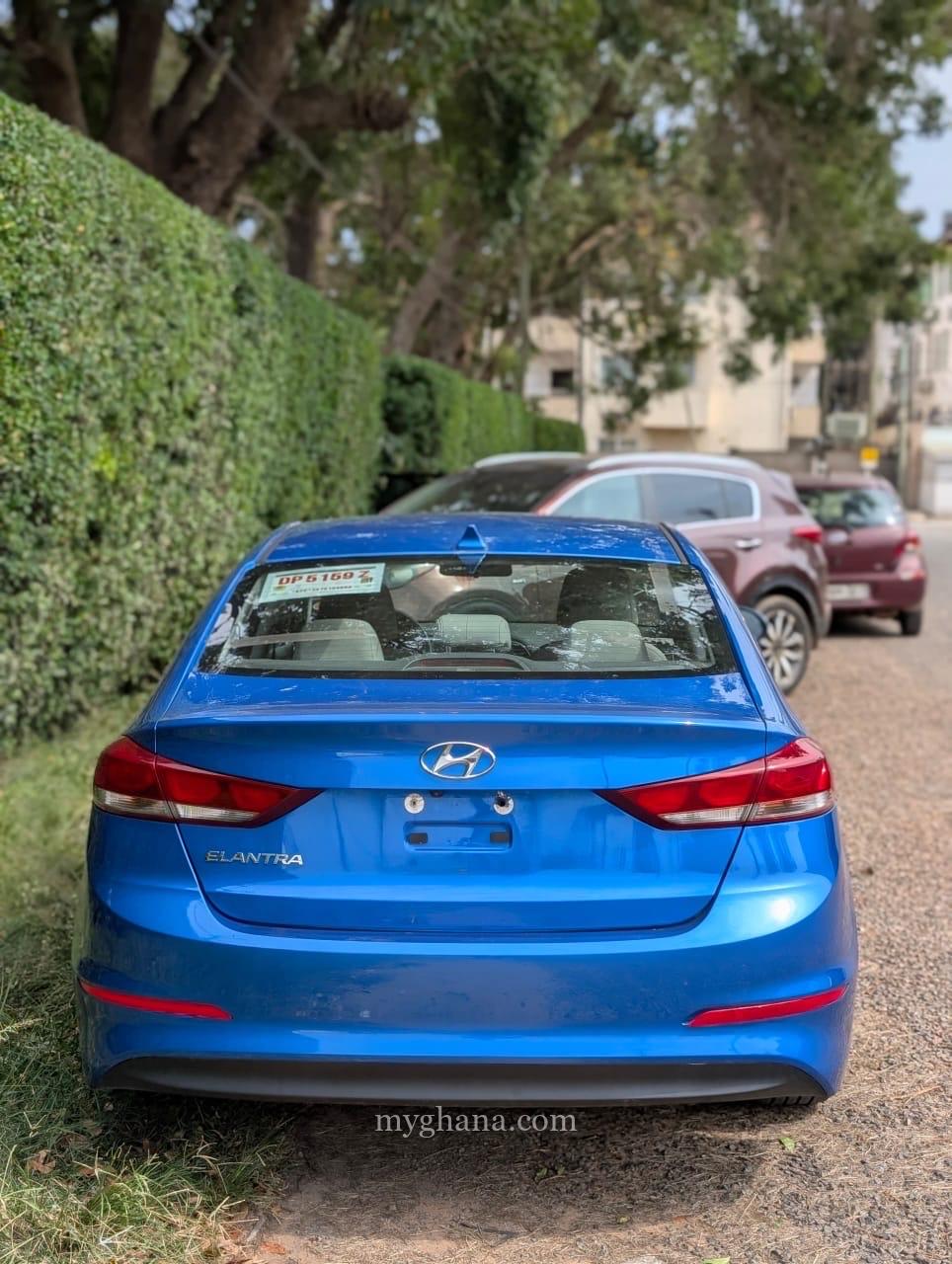 2018 HYUNDAI ELANTRA SE