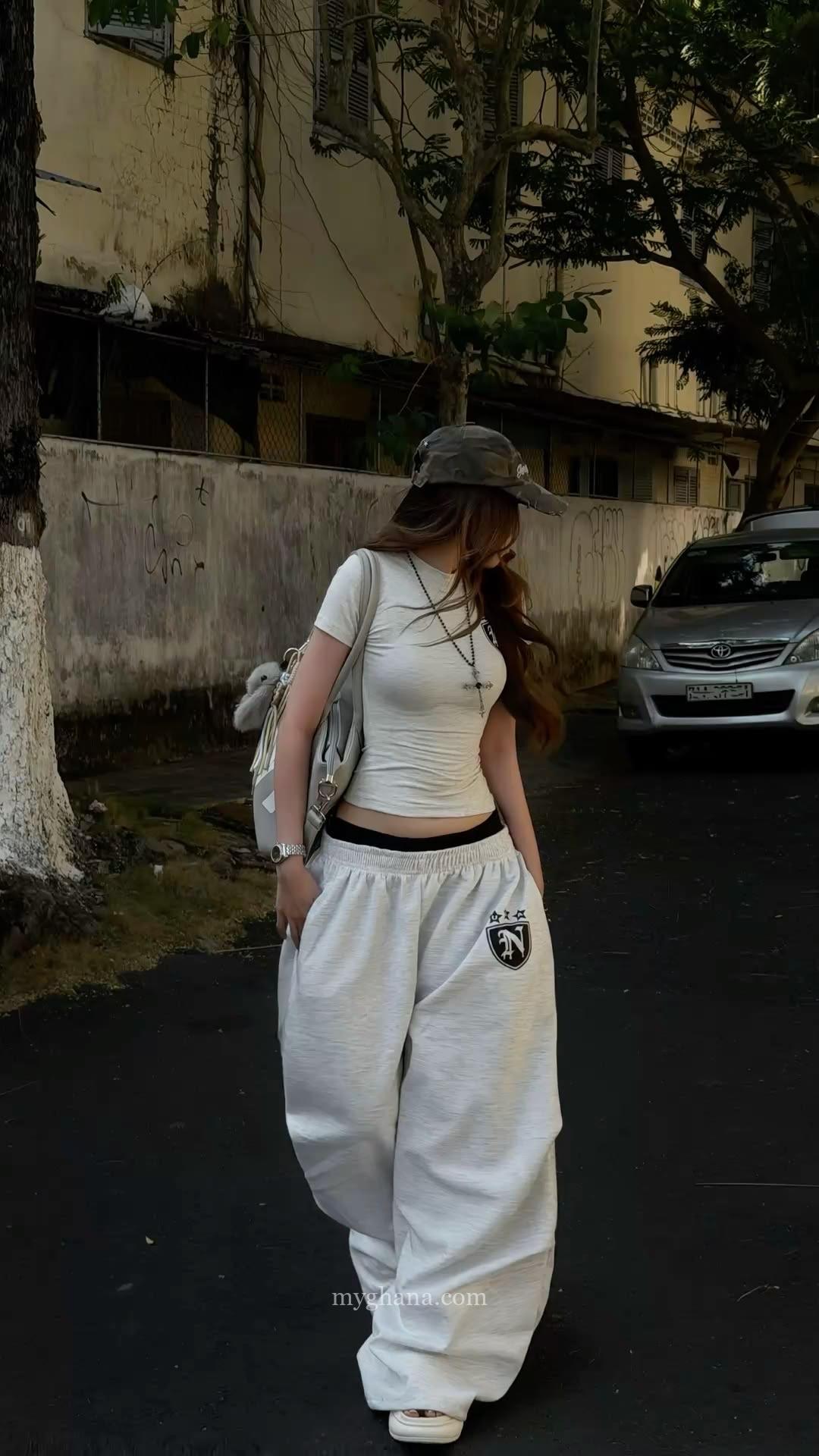 Baggy joggers