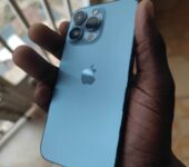 Iphone 13pro 256 gig bh 87 very strong
