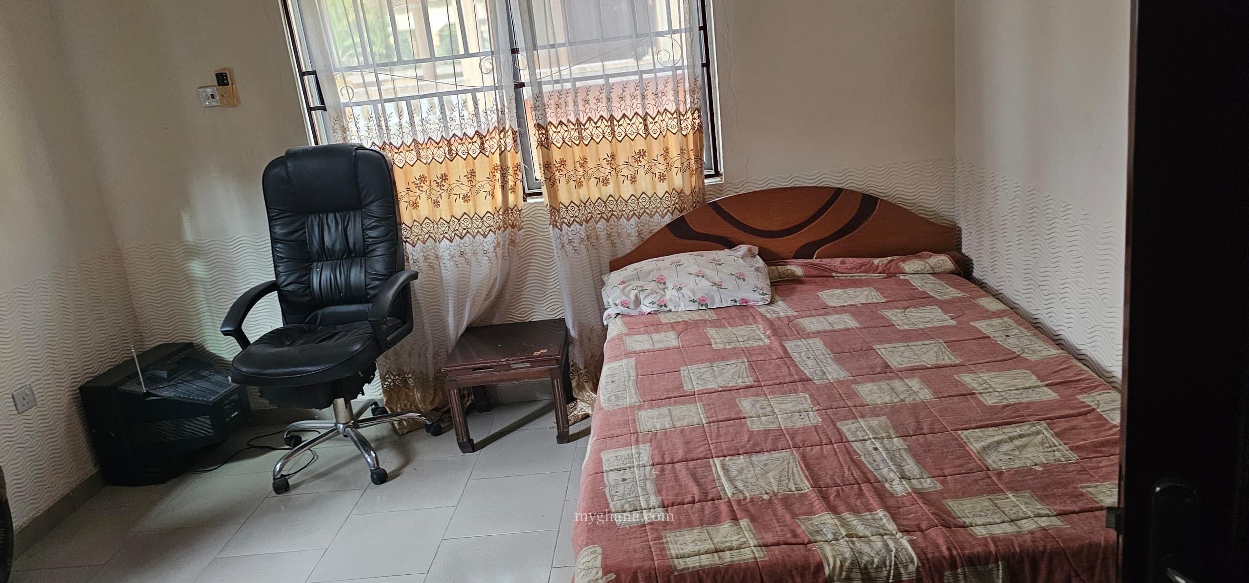 4 BEDROOM HOUSE FOR SALE