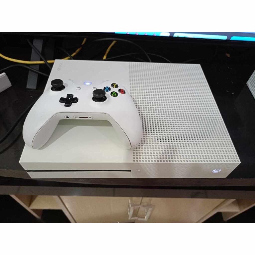 xbox one s with 14 games