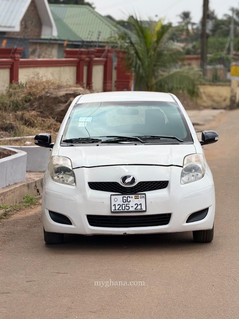 2010 TOYOTA VITZ
