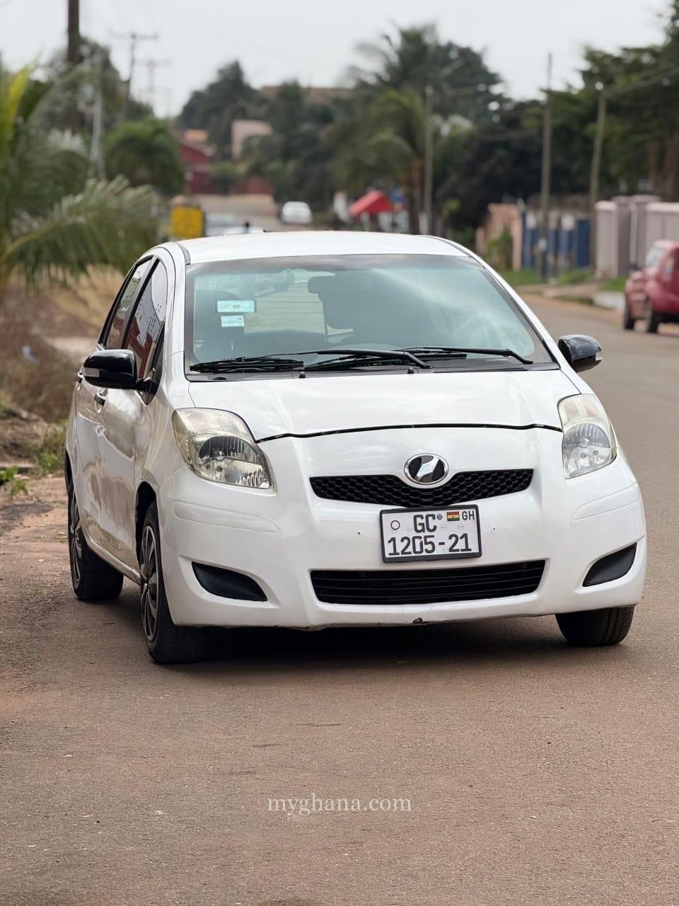 2010 TOYOTA VITZ