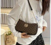 Ladies shoulder bag