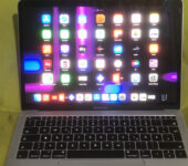 MacBook Pro 2017 falaaa