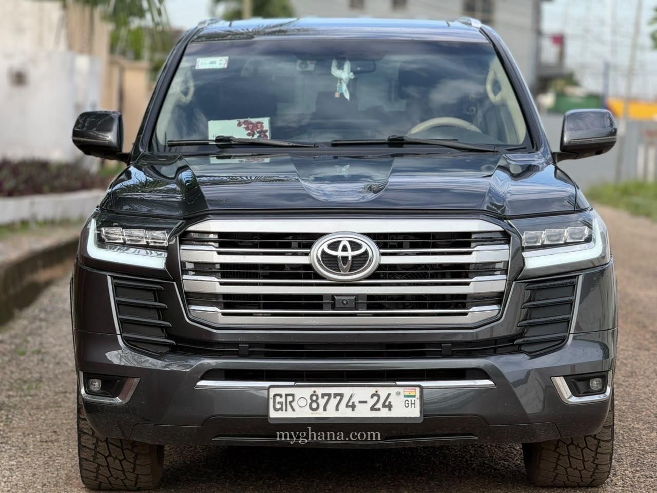 *TOYOTA LANDCRUISER* 2013 UPGRADED 2023
