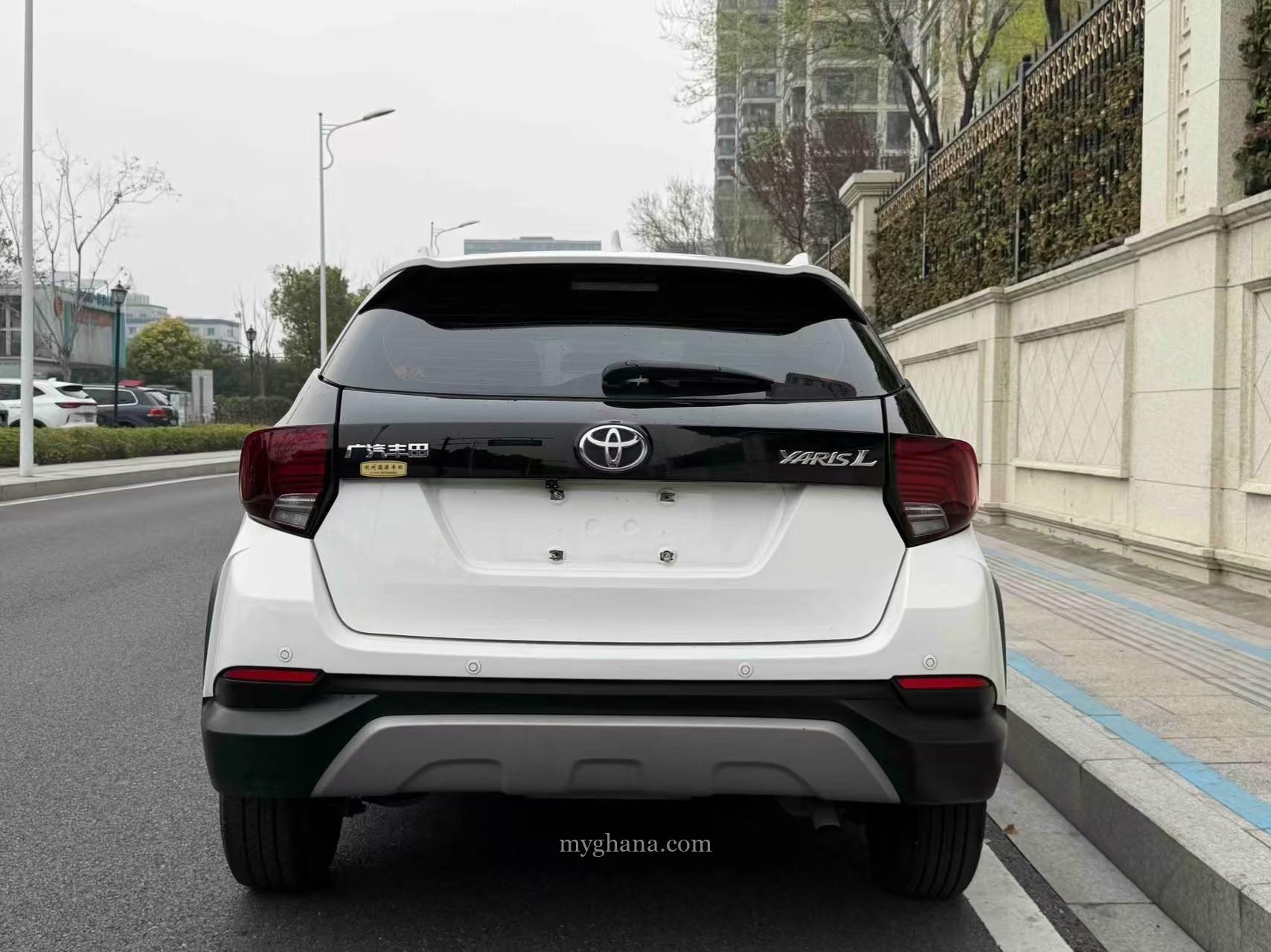 2019 Toyota Yaris L SUV compact