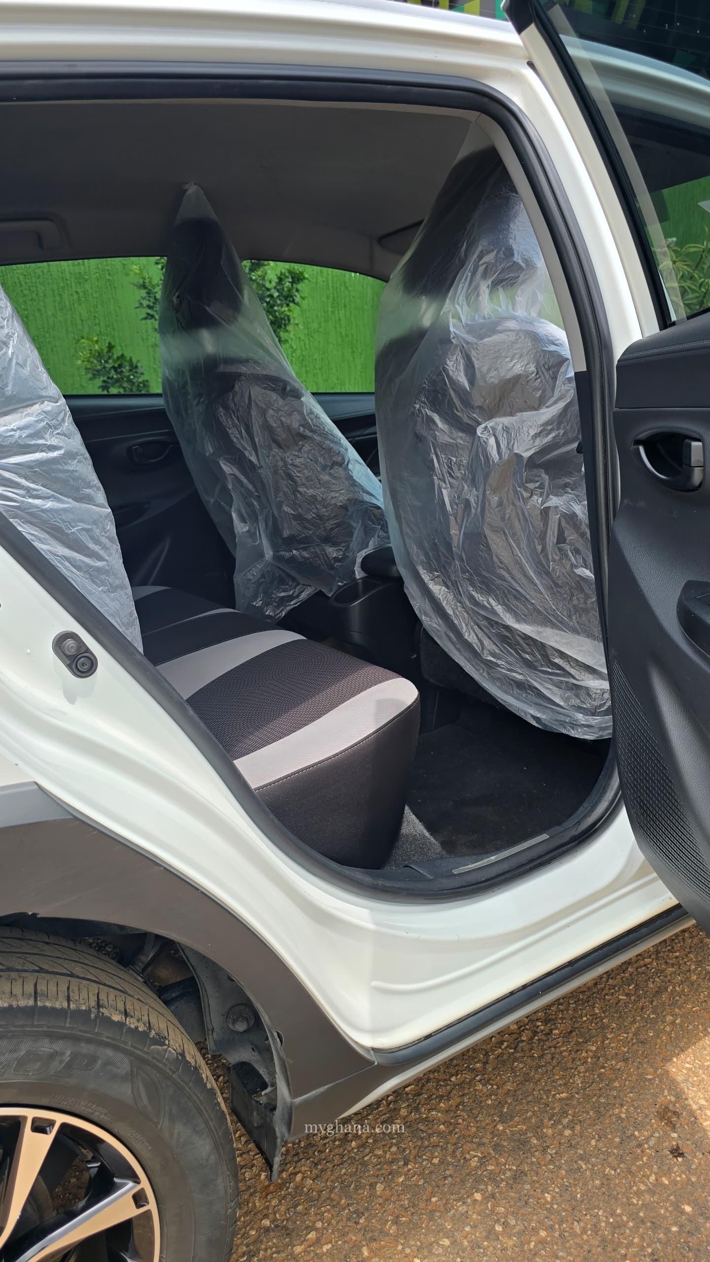 2019 Toyota Yaris L SUV compact
