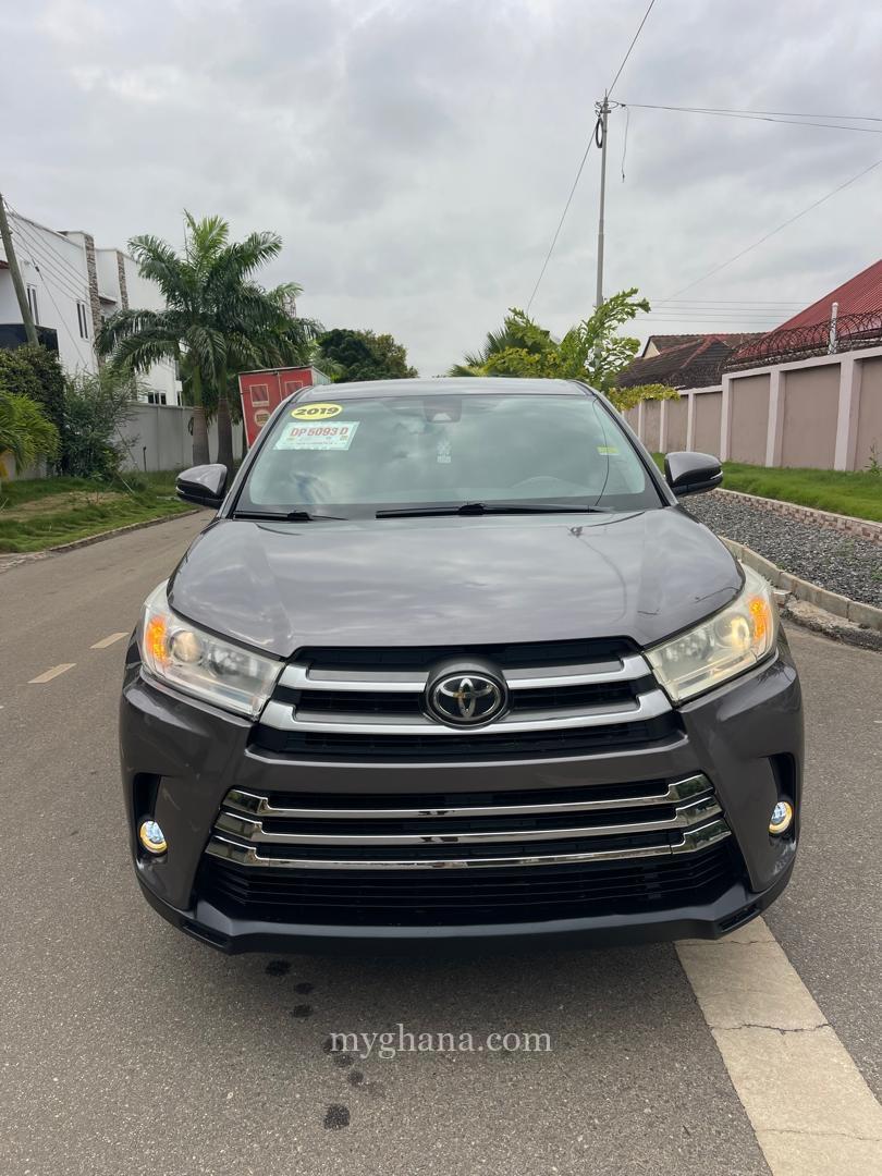 *TOYOTA HIGHLANDER* 2019 Model⚡
