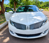 2016 Lincoln MKZ full option with panoramic sunroof for sale